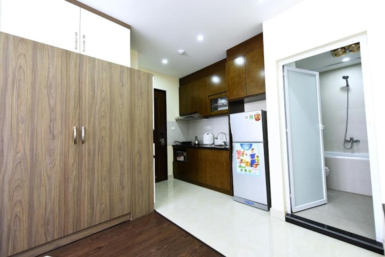 Granda Legend Apartment Hanoi Bagian luar foto