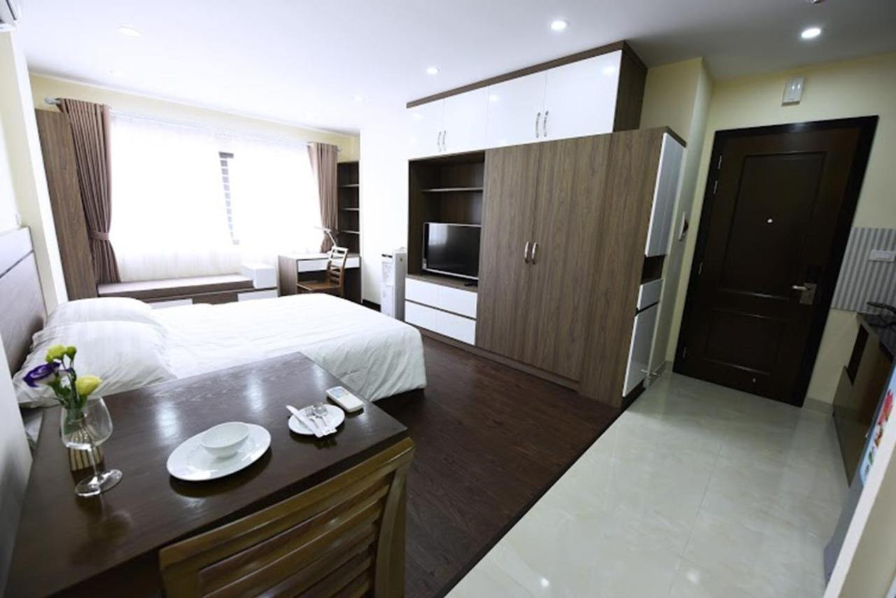 Granda Legend Apartment Hanoi Bagian luar foto