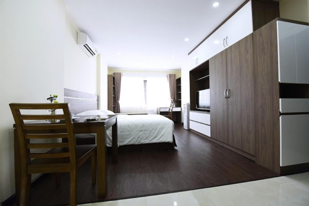 Granda Legend Apartment Hanoi Bagian luar foto